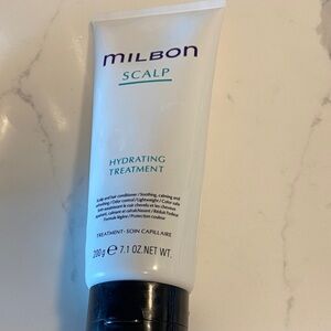 Scalp Hydrating Treatment Conditioner - White